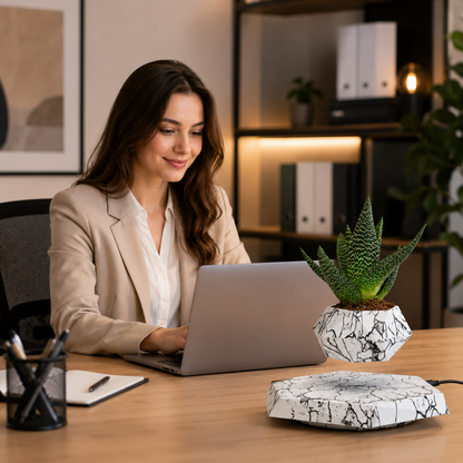 SparkSeasons™ OrbitFloat Planter